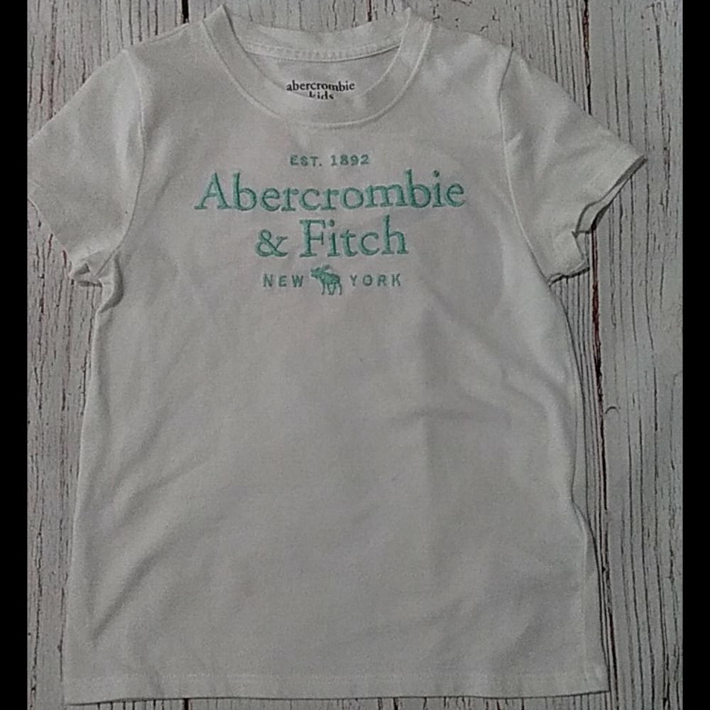 White Tshirt 5/6 Worn Once like New